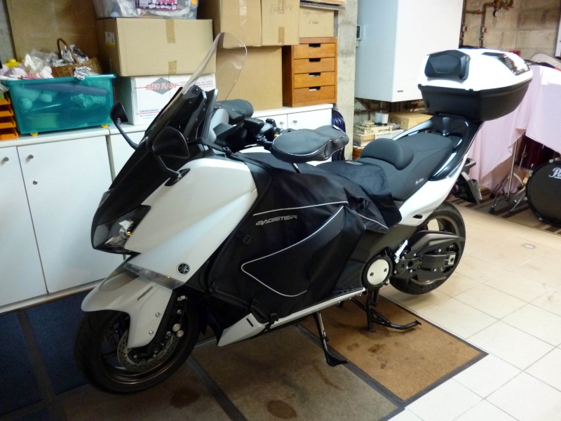 Mon nouveau scoot...Ou un Tmax 530 pour OvO P1010010