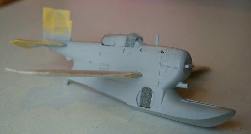 [Glencoe models] 1/48 Grumman J2F- 2 le Canard le 7 déc 41 à Pearl Harbour - Page 3 Dscf9239