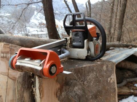 Motoseghe con dotazioni da carpenteria legno