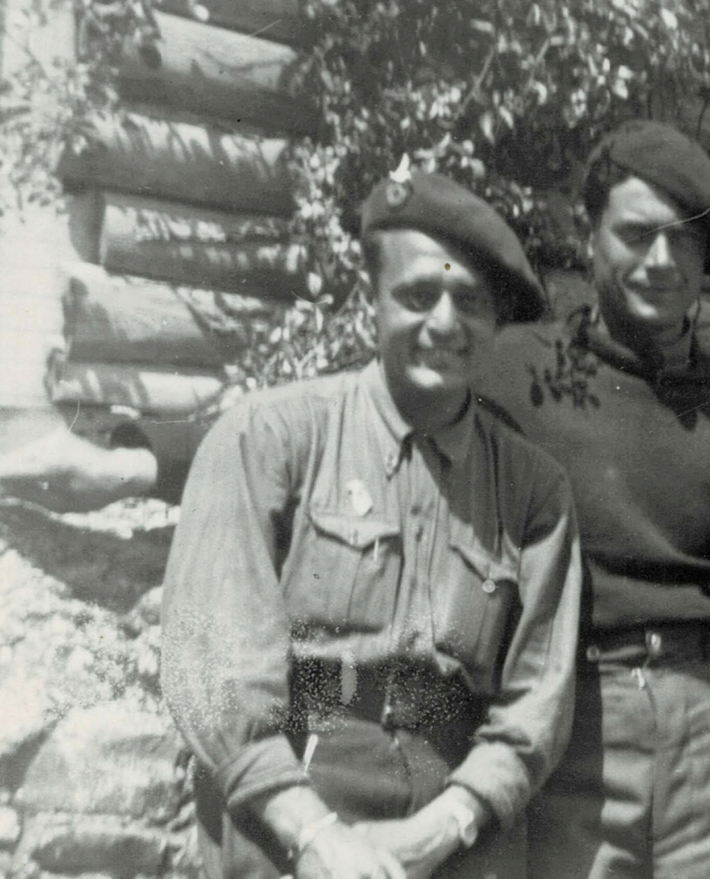 Soldats juillet 1940 à identifier  Receiv21