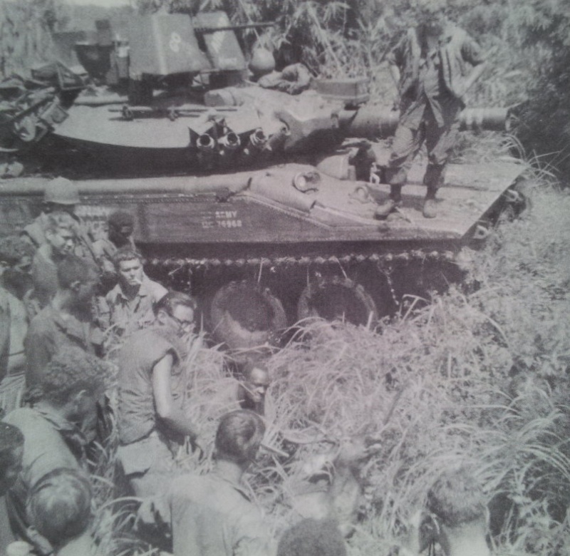 vietnam - M 551 Sheridan camp de base Di An Sud Vietnam 1971... (Terminé!!!) - Page 3 20121213