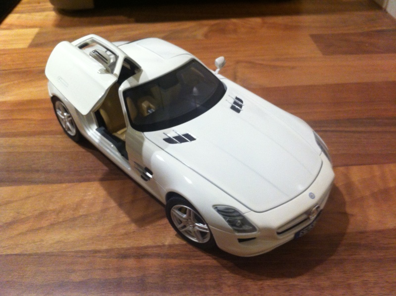 Mercedes-Benz SLS 63 AMG Revell 1/24 - Page 4 Photo_10