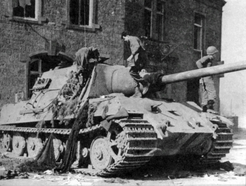 Jagdtiger no. 331. "TERMINATO" Axgk8010