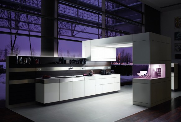 مطابخ باللون البنفسجي 2013 Kitchens purple  73fc9210