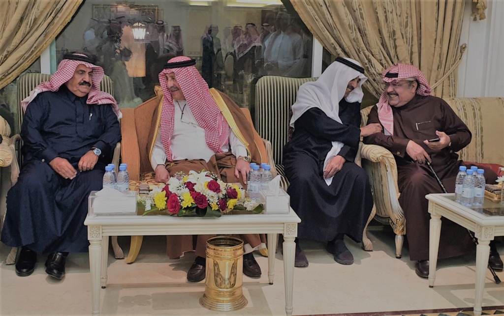 الأمير عبدالعزيز يحتفي بالأمير فيصل بن تركي. بحضور عدد كبير من الأمراء ونخبة المجتمع 3411