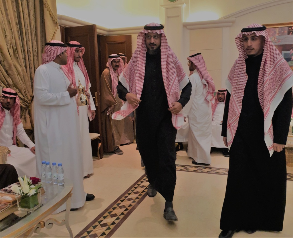الأمير عبدالعزيز يحتفي بالأمير فيصل بن تركي. بحضور عدد كبير من الأمراء ونخبة المجتمع Aeao_o25