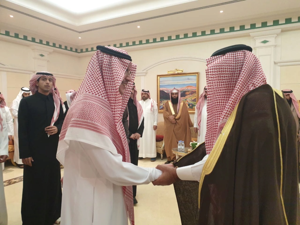 الأمير عبدالعزيز يحتفي بالأمير فيصل بن تركي. بحضور عدد كبير من الأمراء ونخبة المجتمع Aeao_o27