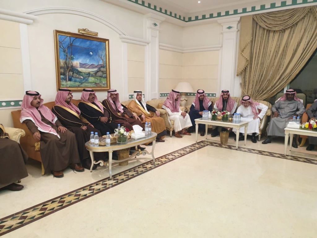 الأمير عبدالعزيز يحتفي بالأمير فيصل بن تركي. بحضور عدد كبير من الأمراء ونخبة المجتمع Aeao_o41
