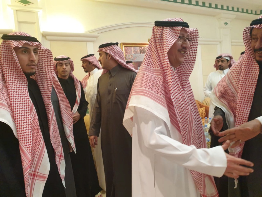 الأمير عبدالعزيز يحتفي بالأمير فيصل بن تركي. بحضور عدد كبير من الأمراء ونخبة المجتمع Aeao_o53