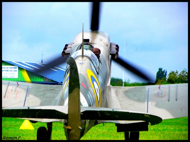 Spitfire et le Buchon à Saint Quentin-Roupy LFOW 3810