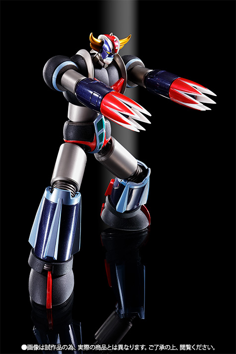 Super Robot Chogokin : Grendizer "Kurogane Finish" Item_010