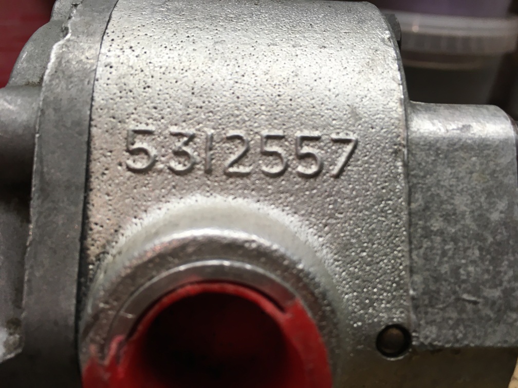 pompe hydraulique à identifier Pompe_11