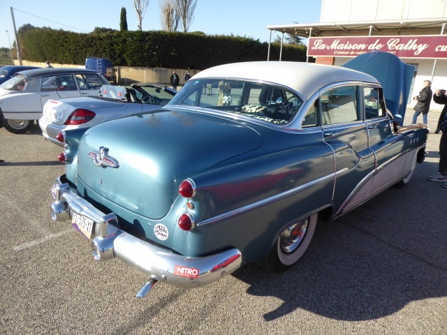 Buick Eight 1953 ( Grillon Vaucluse 21 février 2021 ) 2436aa10