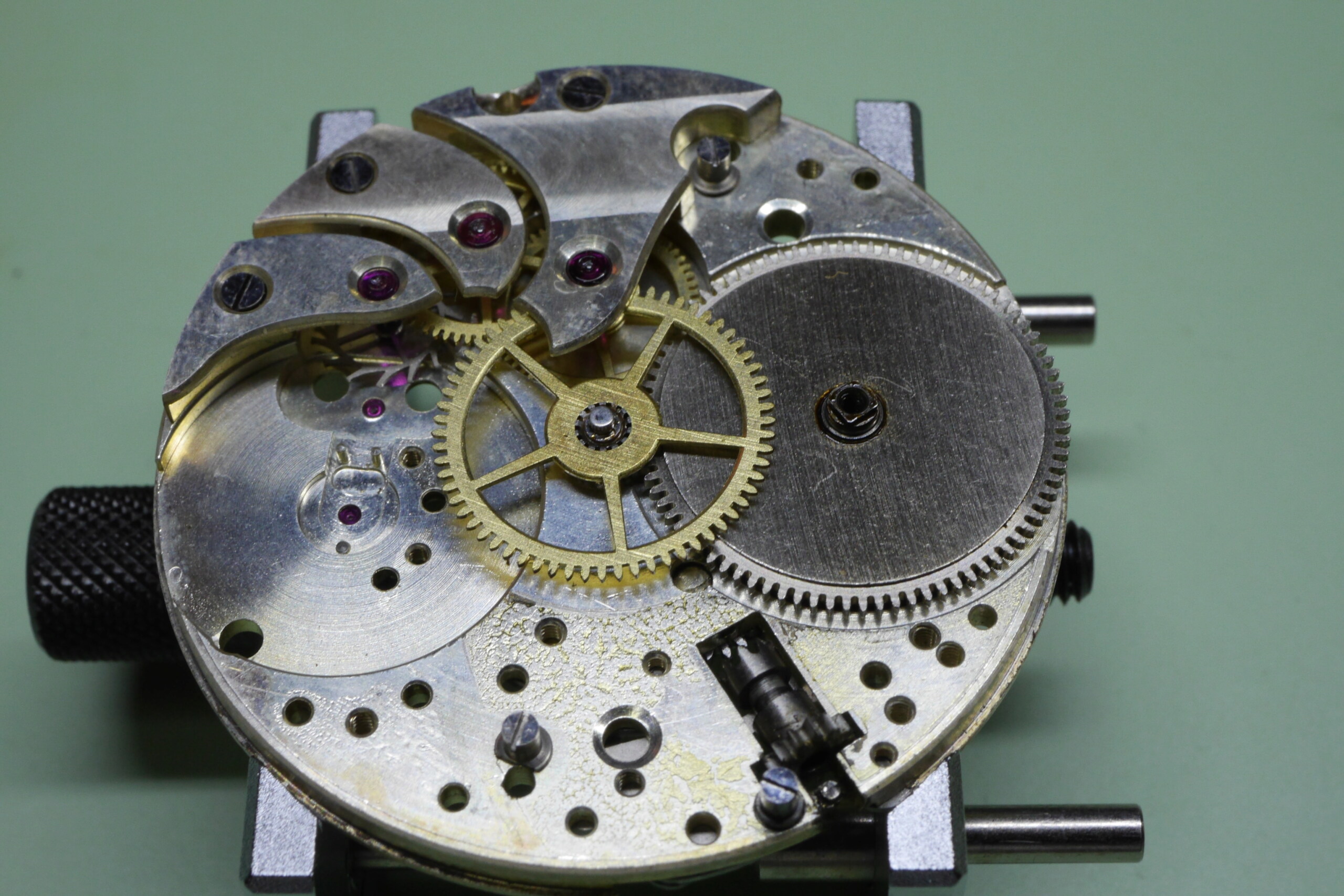 Réparation et entretien d'une montre de poche S.F.L (société française longines) 4410