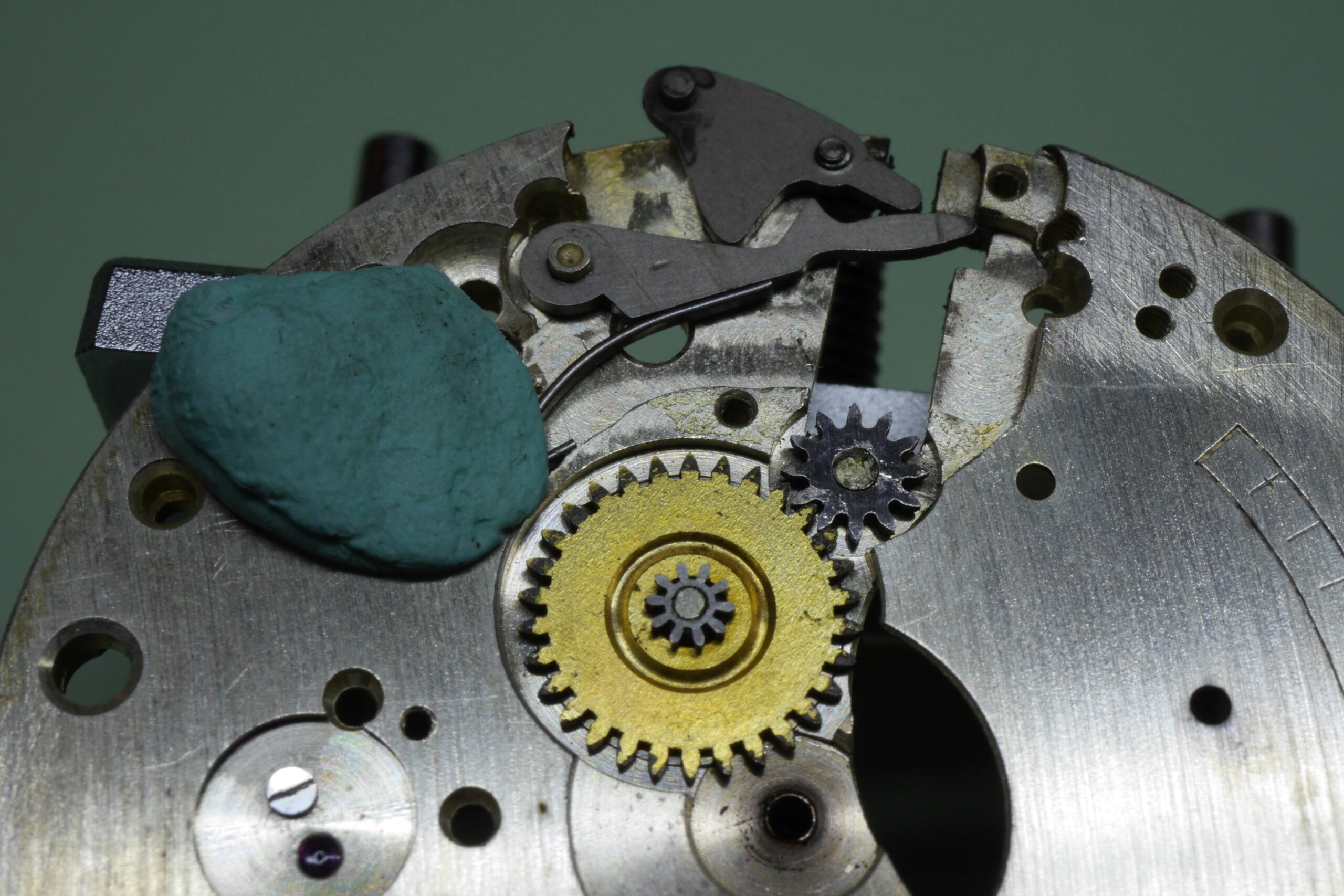 Réparation et entretien d'une montre de poche S.F.L (société française longines) 5810
