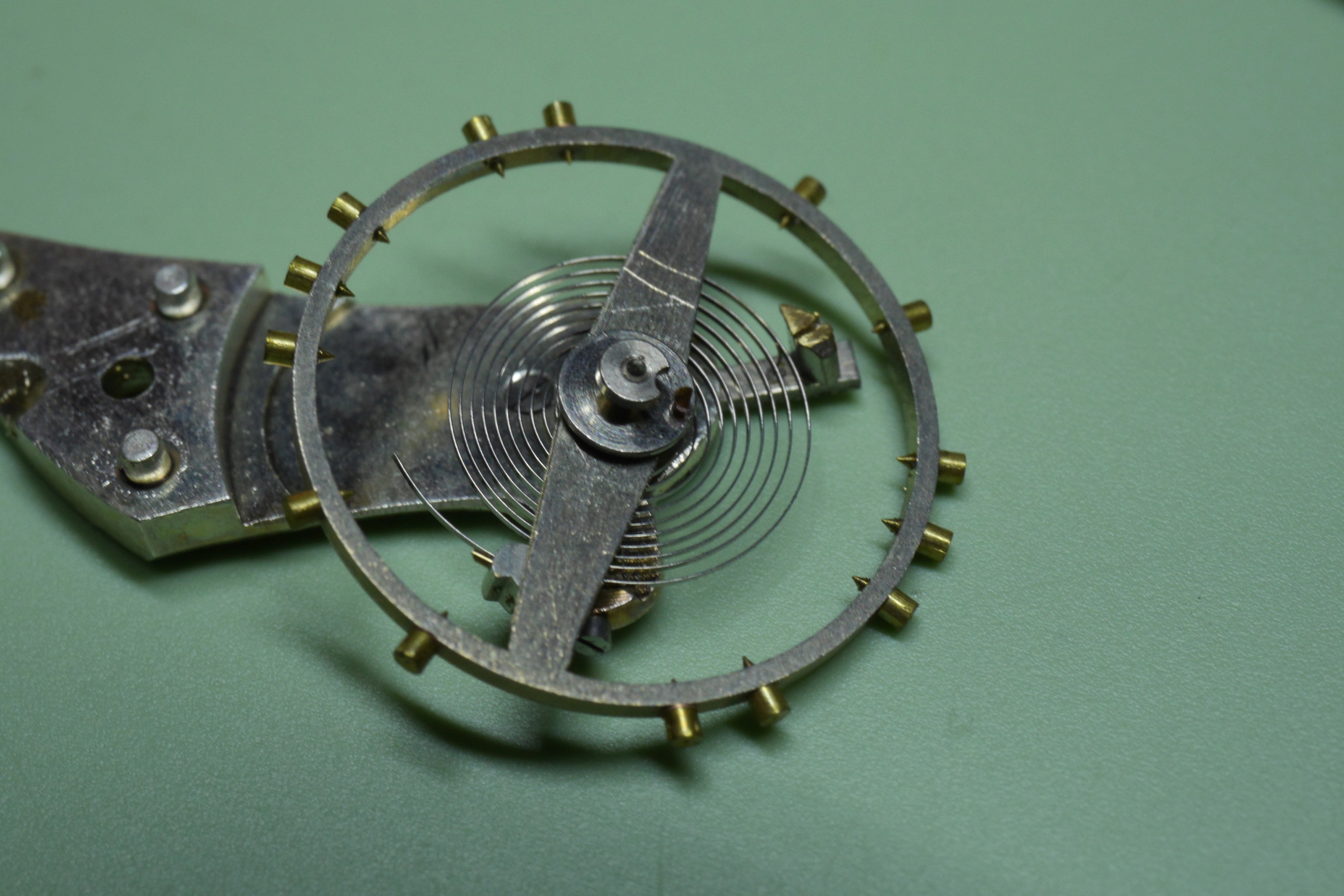 Réparation et entretien d'une montre de poche S.F.L (société française longines) 6010