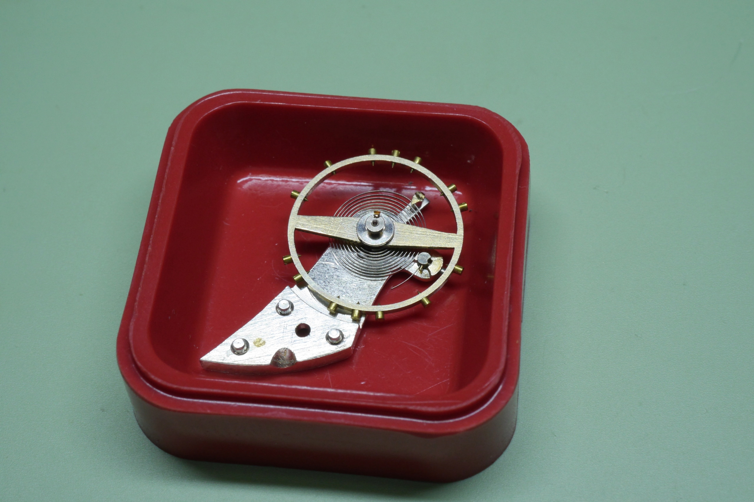 Réparation et entretien d'une montre de poche S.F.L (société française longines) 7910
