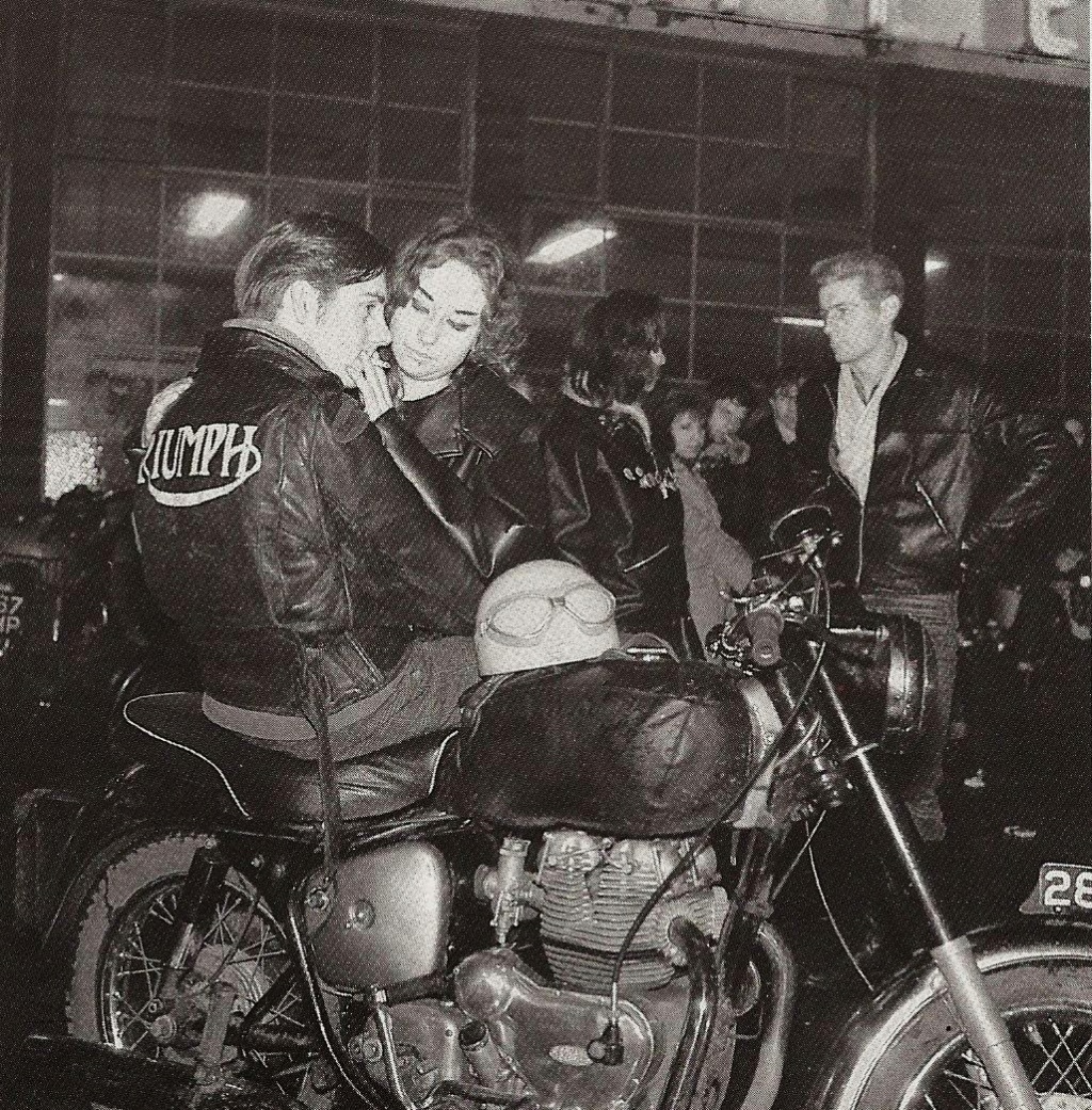 Rockers, bad boys & Motorcycles - Page 3 15068310