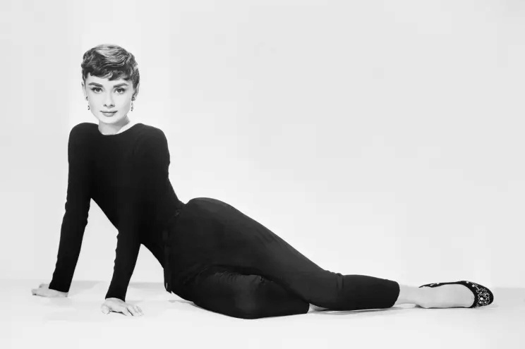 Audrey Hepburn 19040910