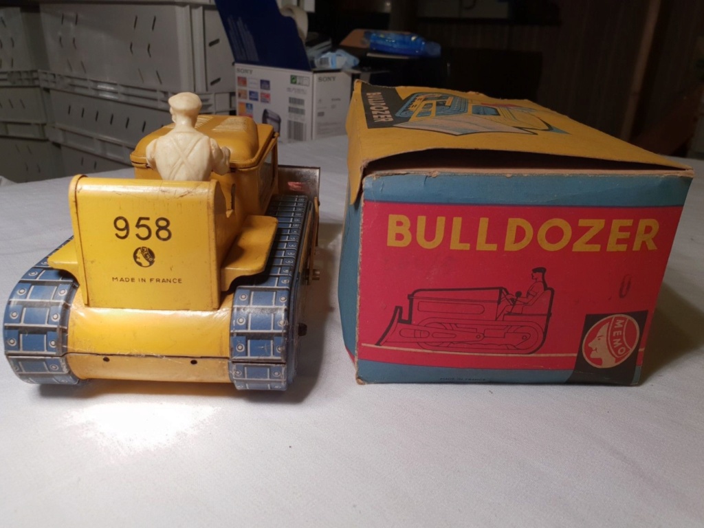  MEMO Bulldozer - jouet tole - Tin Toys - Made in France 2014