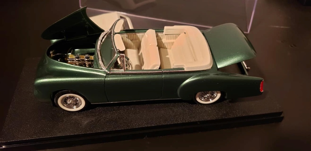1951 Chevy convertible - Amt - 1/25 scale 24181410