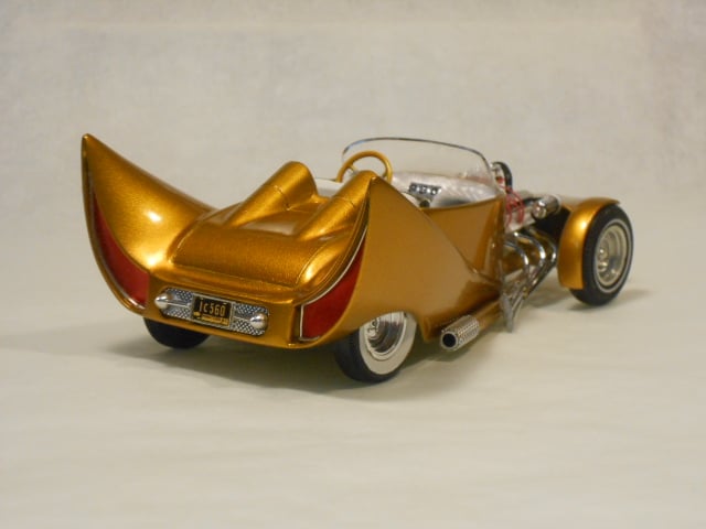 John Burness, The Manta Ray - 32 Ford radical show rod Bat - Toronto, Ont. Car Craft, Jul 1963 27129610