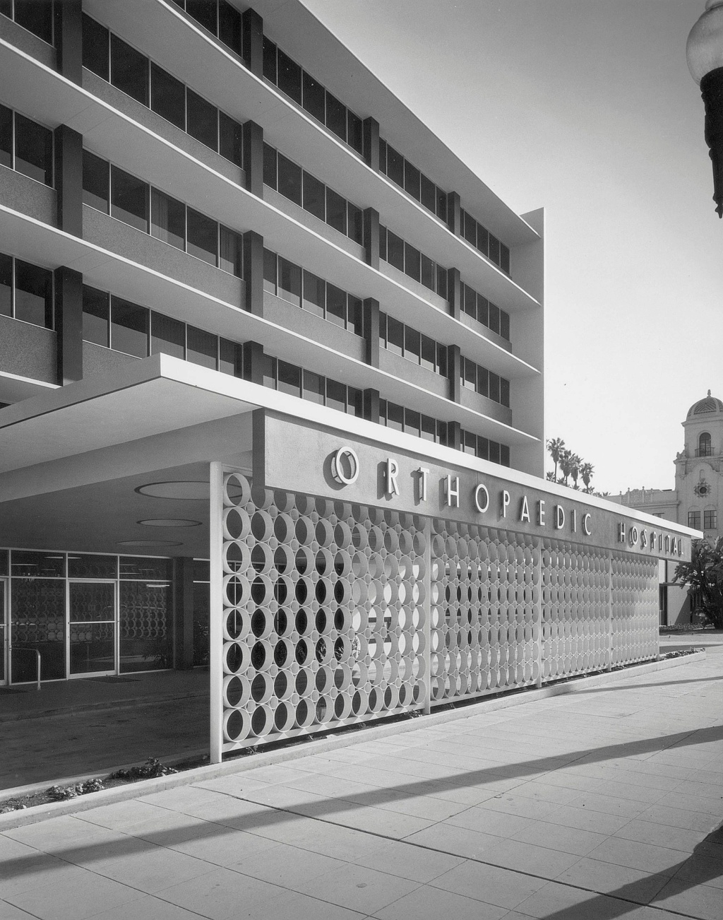 The Orthopaedic Hospital in Los Angeles - 1959, designed by AC Martin Partners. 30504211