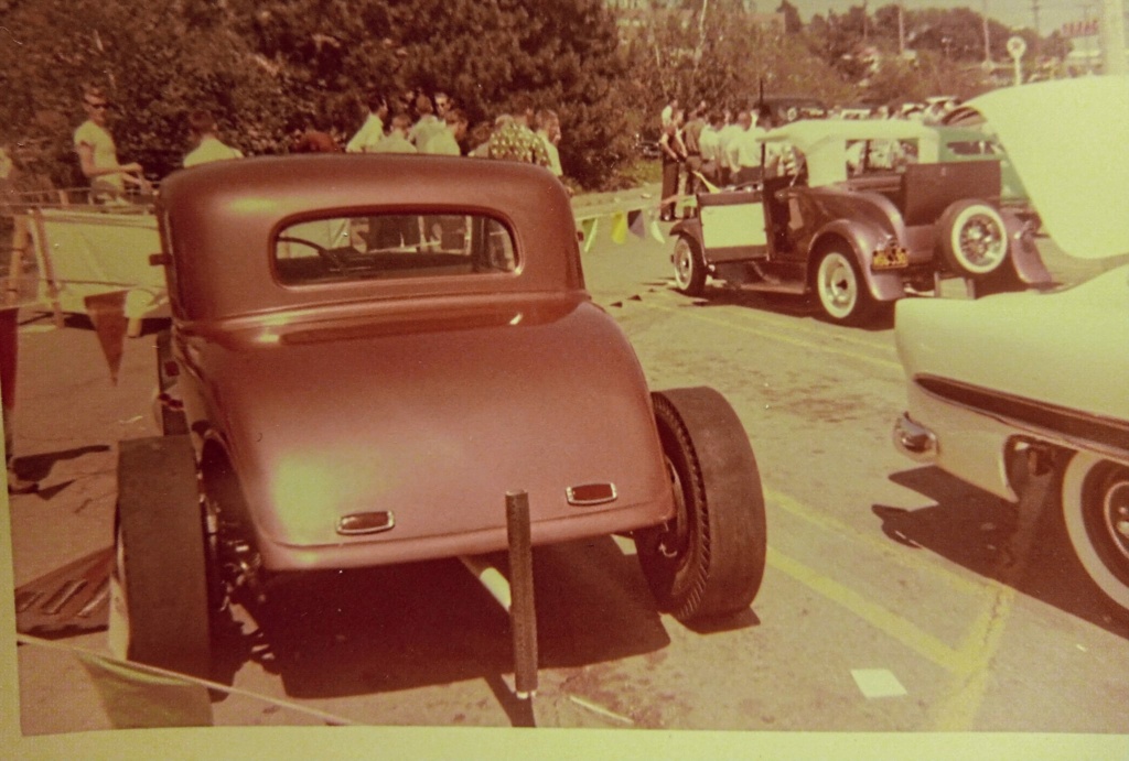 Hot rod in street - Vintage pics - "Photos rétros" -  - Page 7 33814210
