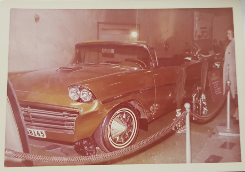 Vintage Car Show pics (50s, 60s and 70s) - Page 23 36749010
