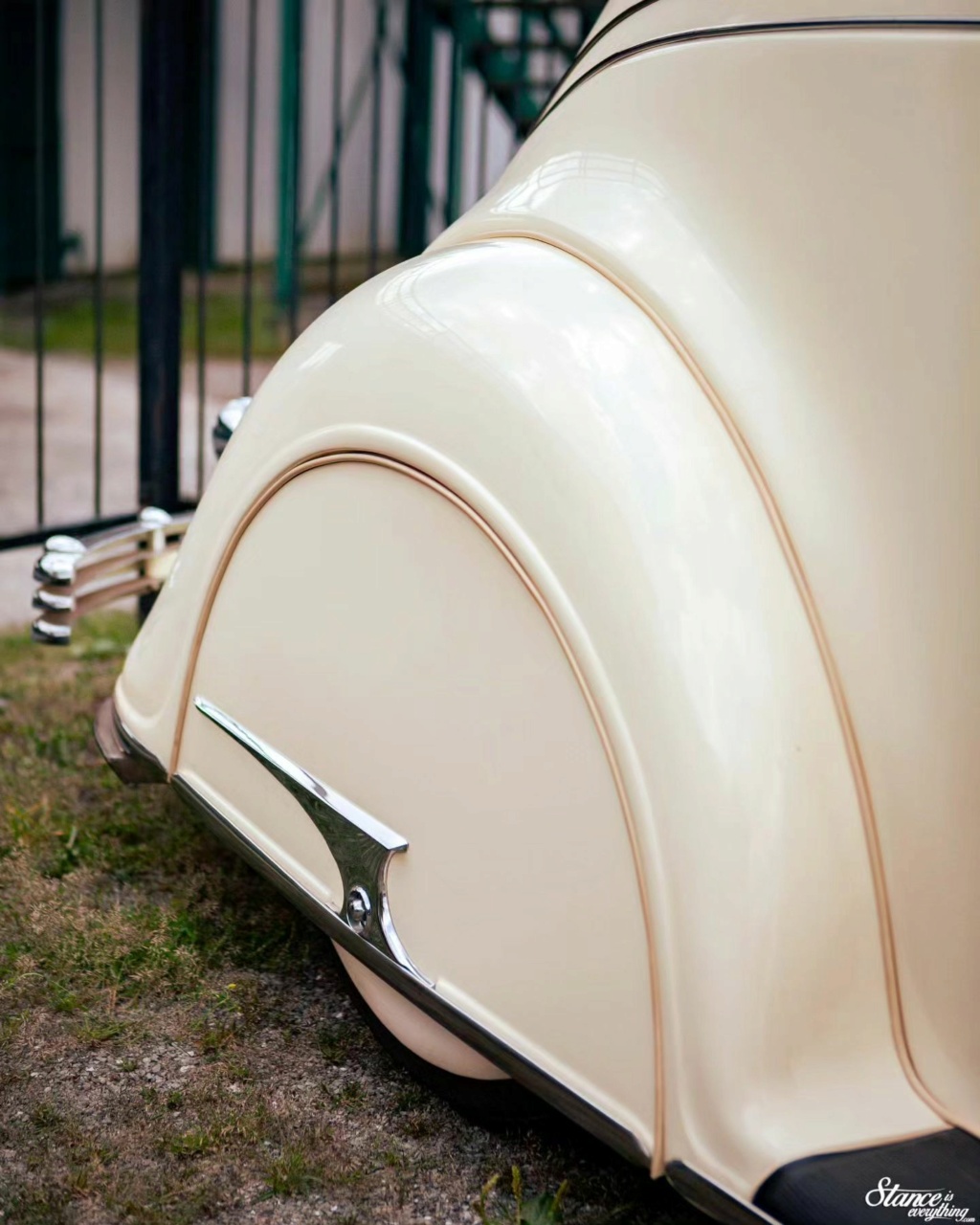 1934 Chrysler Air Flow Coupe 37290710