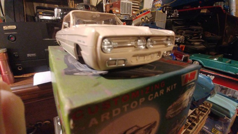 Vintage built automobile model kit survivor - Hot rod et Custom car maquettes montées anciennes - Page 11 40330210