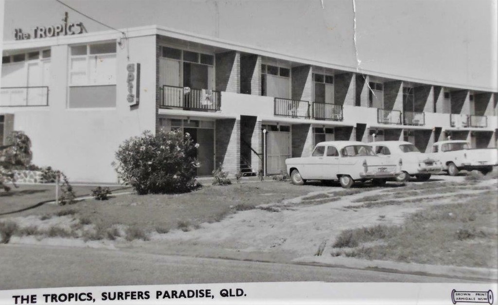 Mid Century Modern 1950s Architecture - Surfers Paradise Gold Coast - Australia  40654910