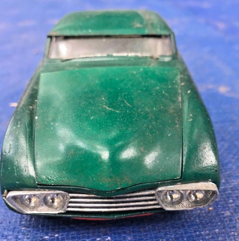 Vintage built automobile model kit survivor - Hot rod et Custom car maquettes montées anciennes - Page 11 41498810