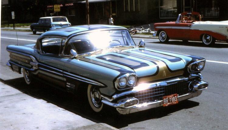 custom cars in the street - in situation ( vintage pics 1950's & 1960's)  - Page 5 42970410