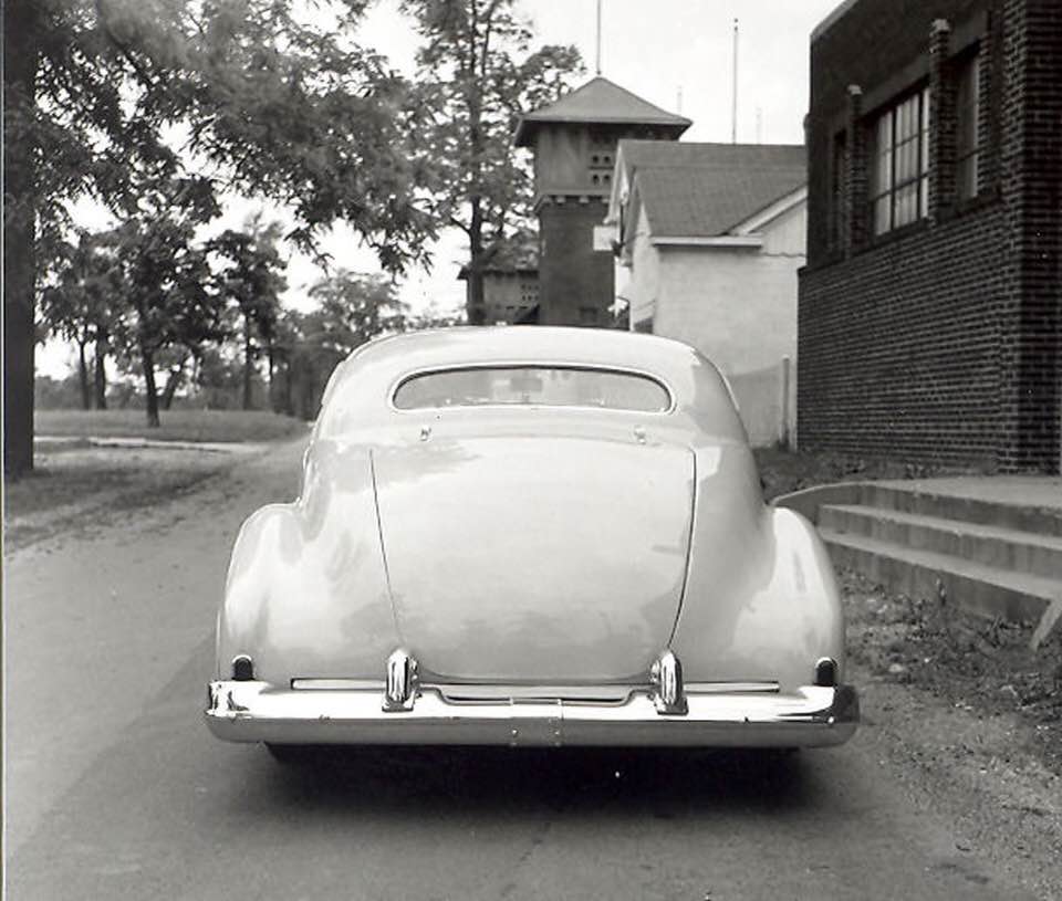 custom cars in the street - in situation ( vintage pics 1950's & 1960's)  - Page 5 46659710