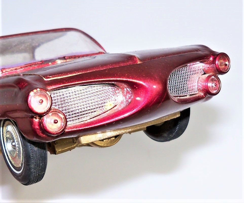 Vintage built automobile model kit survivor - Hot rod et Custom car maquettes montées anciennes - Page 11 523