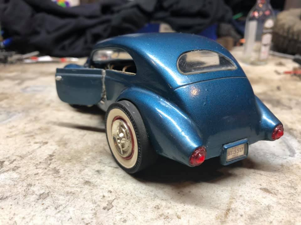 Vintage built automobile model kit survivor - Hot rod et Custom car maquettes montées anciennes - Page 13 60344010