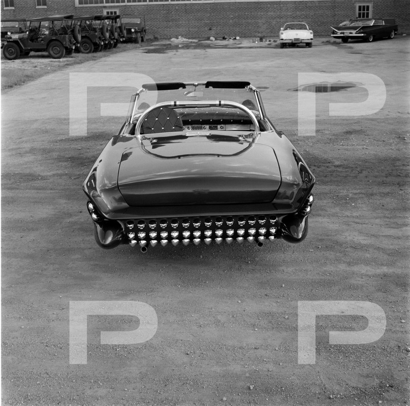 1957 Ford Thunderbird - Bob Turgeon - Le Perle - Star Kustom Shop -  62700410