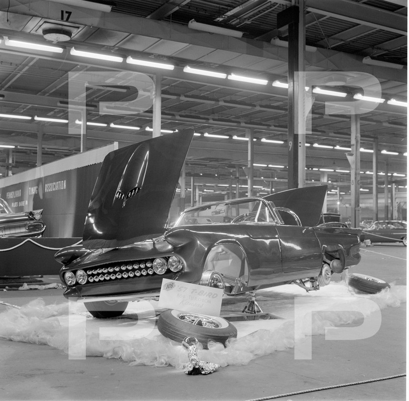 1957 Ford Thunderbird - Bob Turgeon - Le Perle - Star Kustom Shop -  62718110