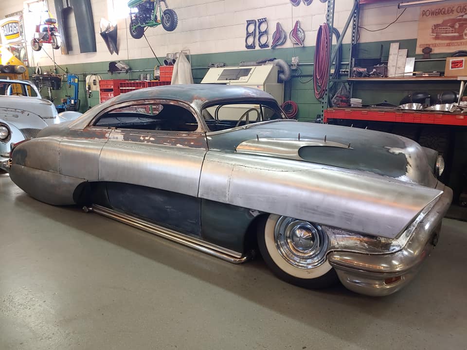 Le dernier projet de Voodoo Larry Grobe sur base de chevy début 50s 71276110