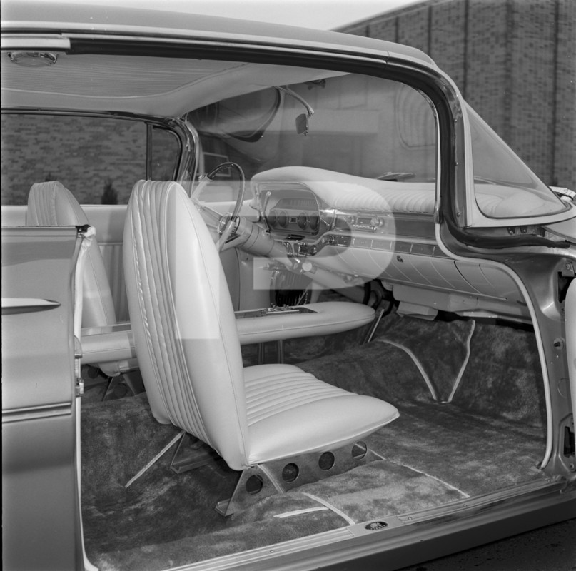 1960 Pontiac - The Golden Indian - Alexander Brothers 88862010