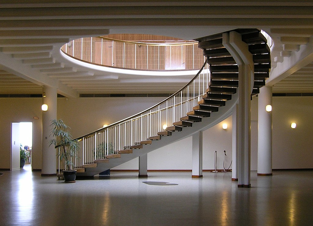 Arne Jacobsen ( 1902 - 1971) architecte et designer Arne_j12