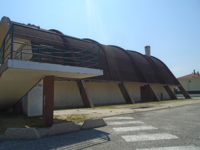 Cinéma Lou Hapchot - architecture atomic space age googie - Hourtin 33990 - France Dsc01924