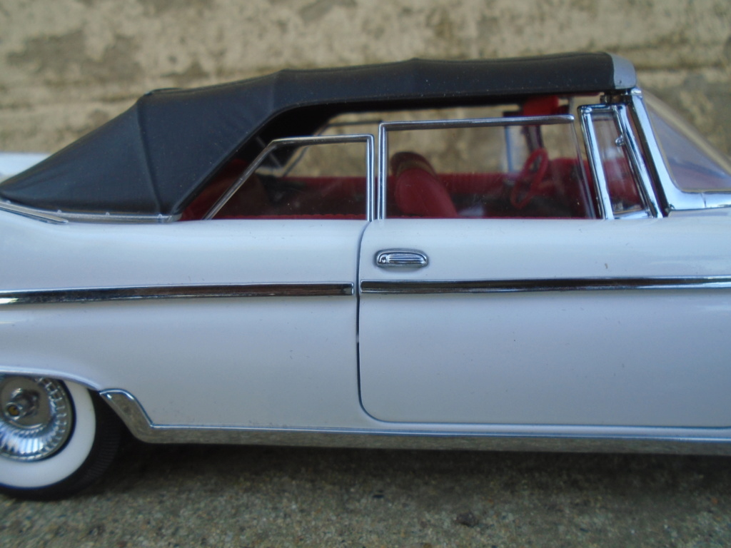 Chrysler imperial  Crown - 1961 - Yatming Road Legend - 1/18 scale Dsc05437