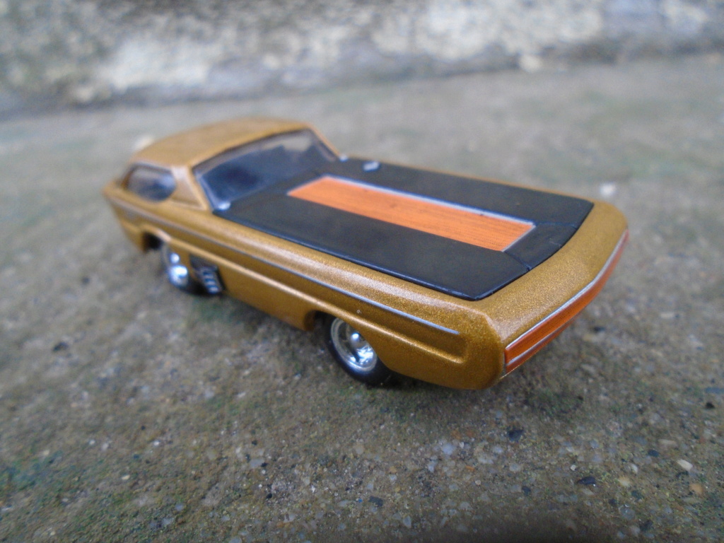 Deora Dodge Concept custom car - Alexander Brothers - 100% Hot Wheels Collectibles  Dsc06336