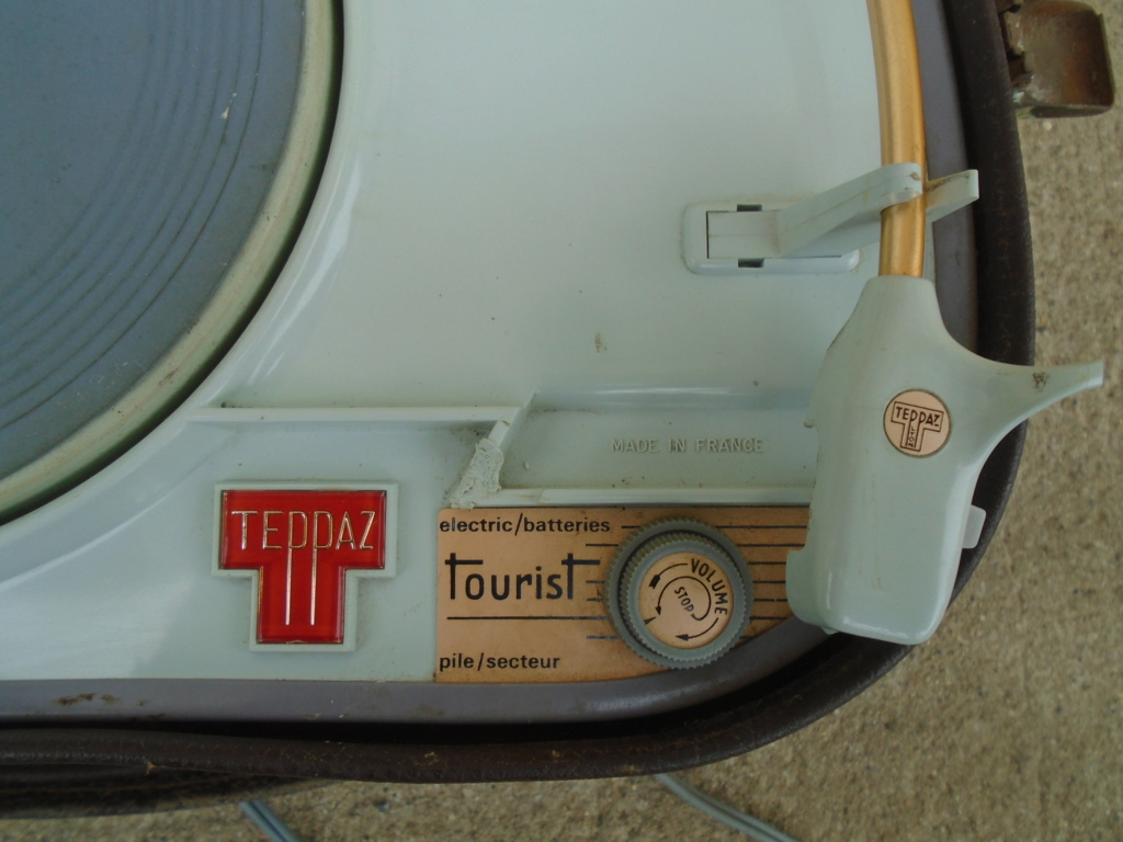 Teppaz Tourist - Tourne disques, Electrophone, record player - 1963-1966 Dsc06730