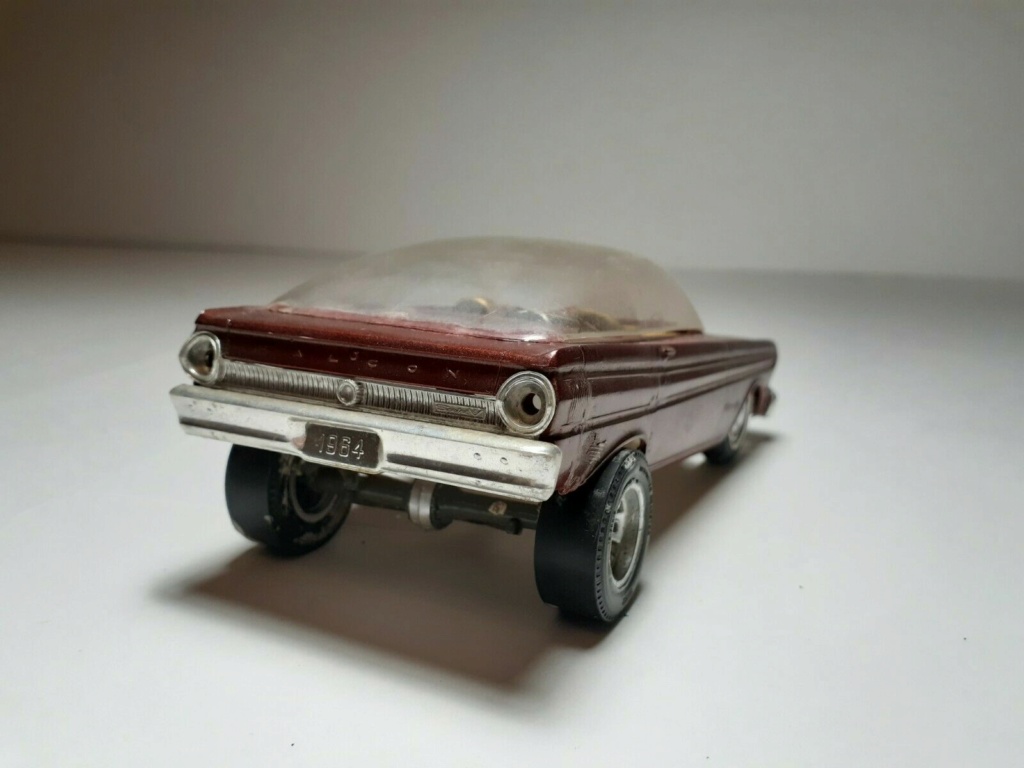 Vintage built automobile model kit survivor - Hot rod et Custom car maquettes montées anciennes - Page 15 Falcon11