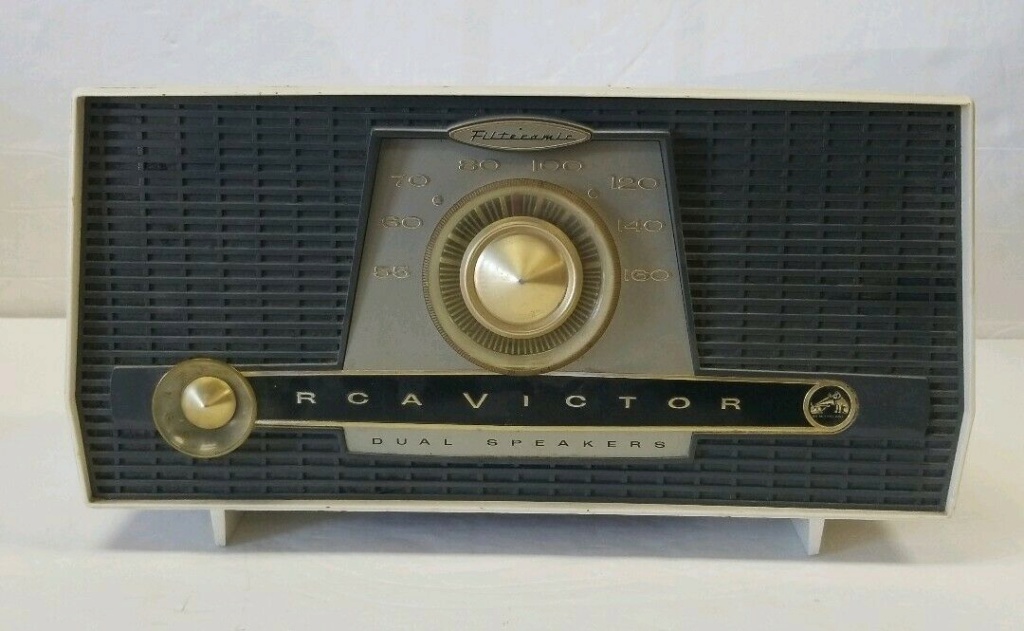 RCA VICTOR Filteramic Dual Speaker Tube Radio, Model X-4EF 1959 Filt210