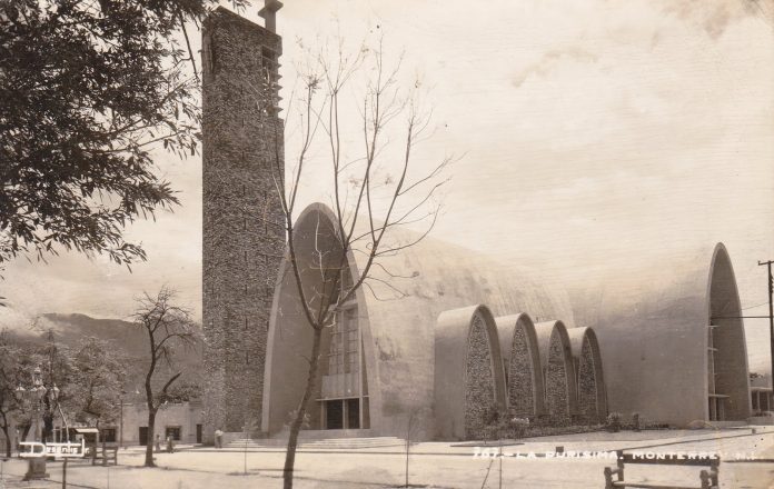 “Iglesia de la Purísima” located in Monterrey México - 1941 - 1943 - Architecte Enrique de la Mora Iglesi13