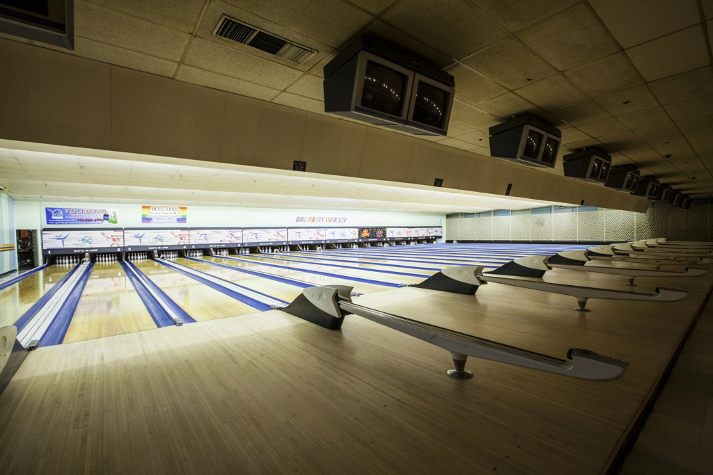 Bowlium Lanes in Montclair CA - 1957 Image10